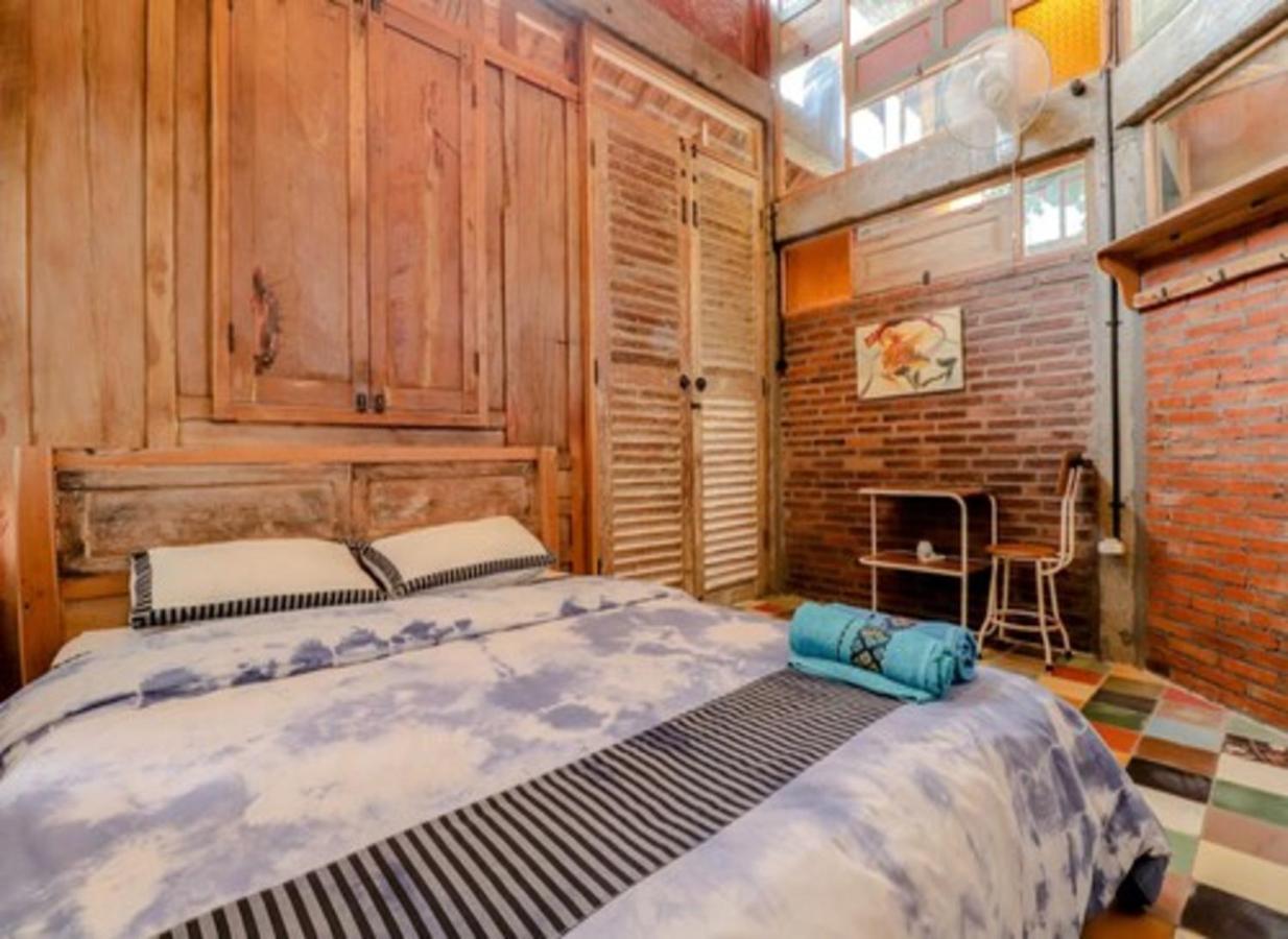 Lorong Homestay Bantul Exteriör bild