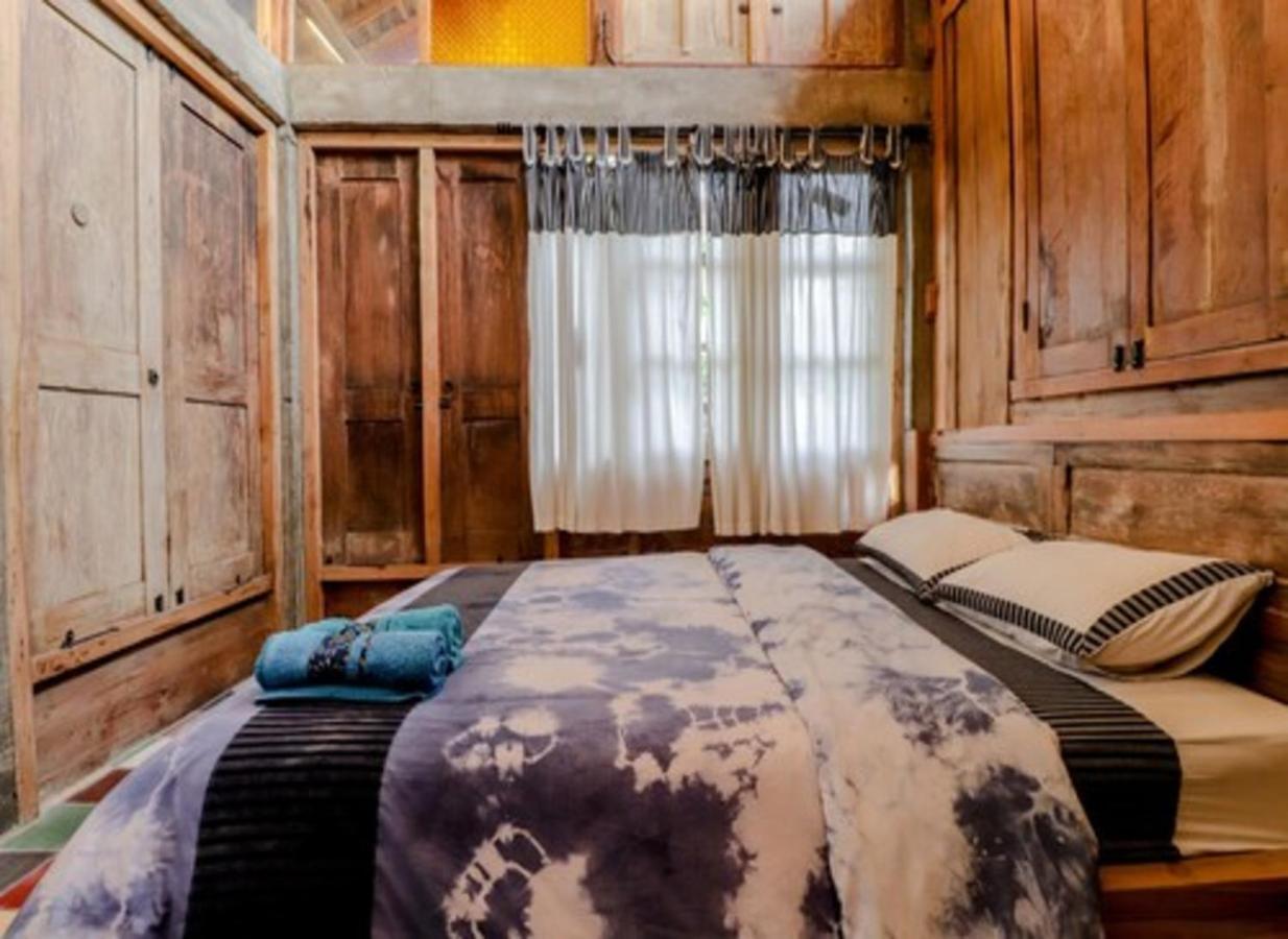 Lorong Homestay Bantul Exteriör bild