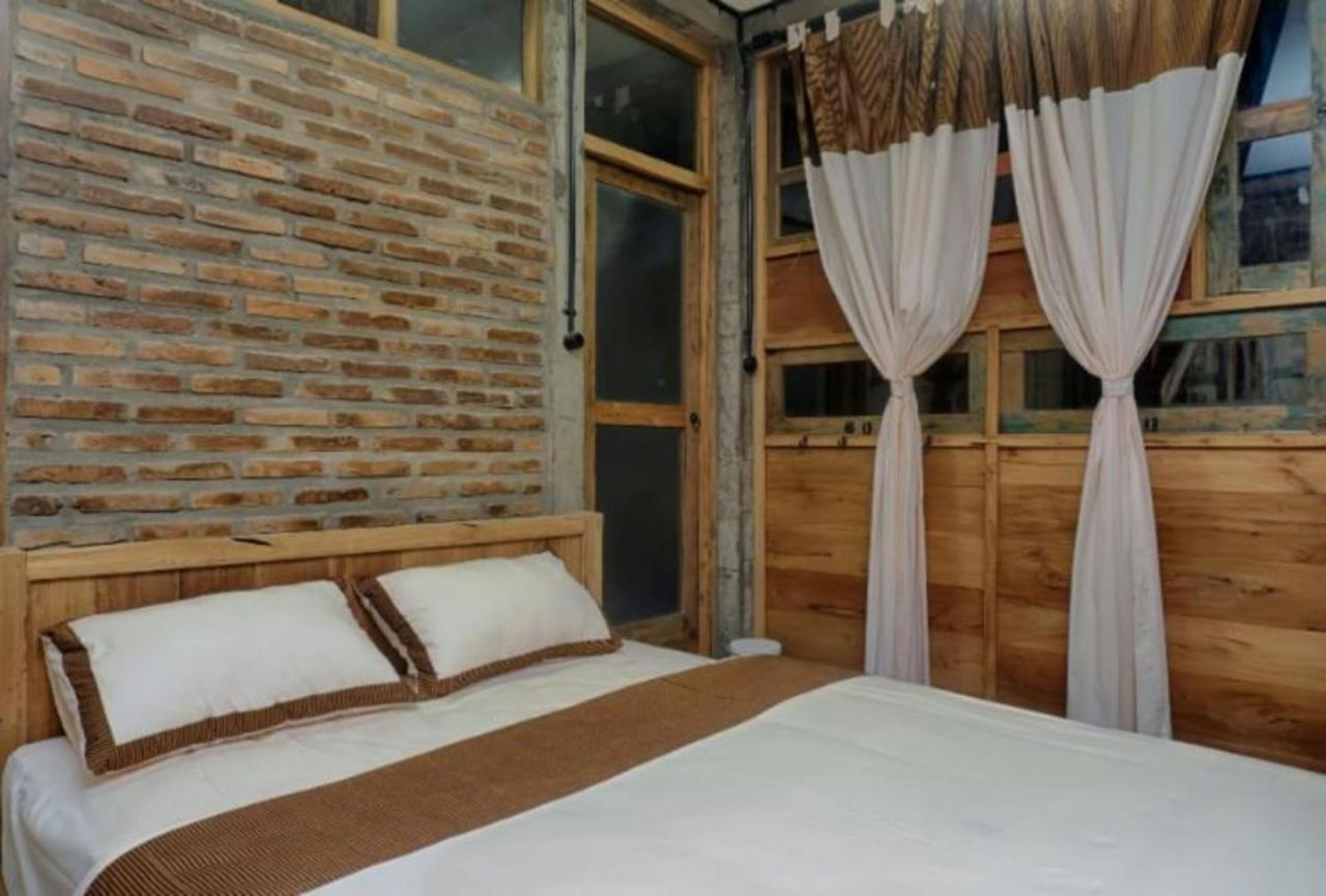 Lorong Homestay Bantul Exteriör bild